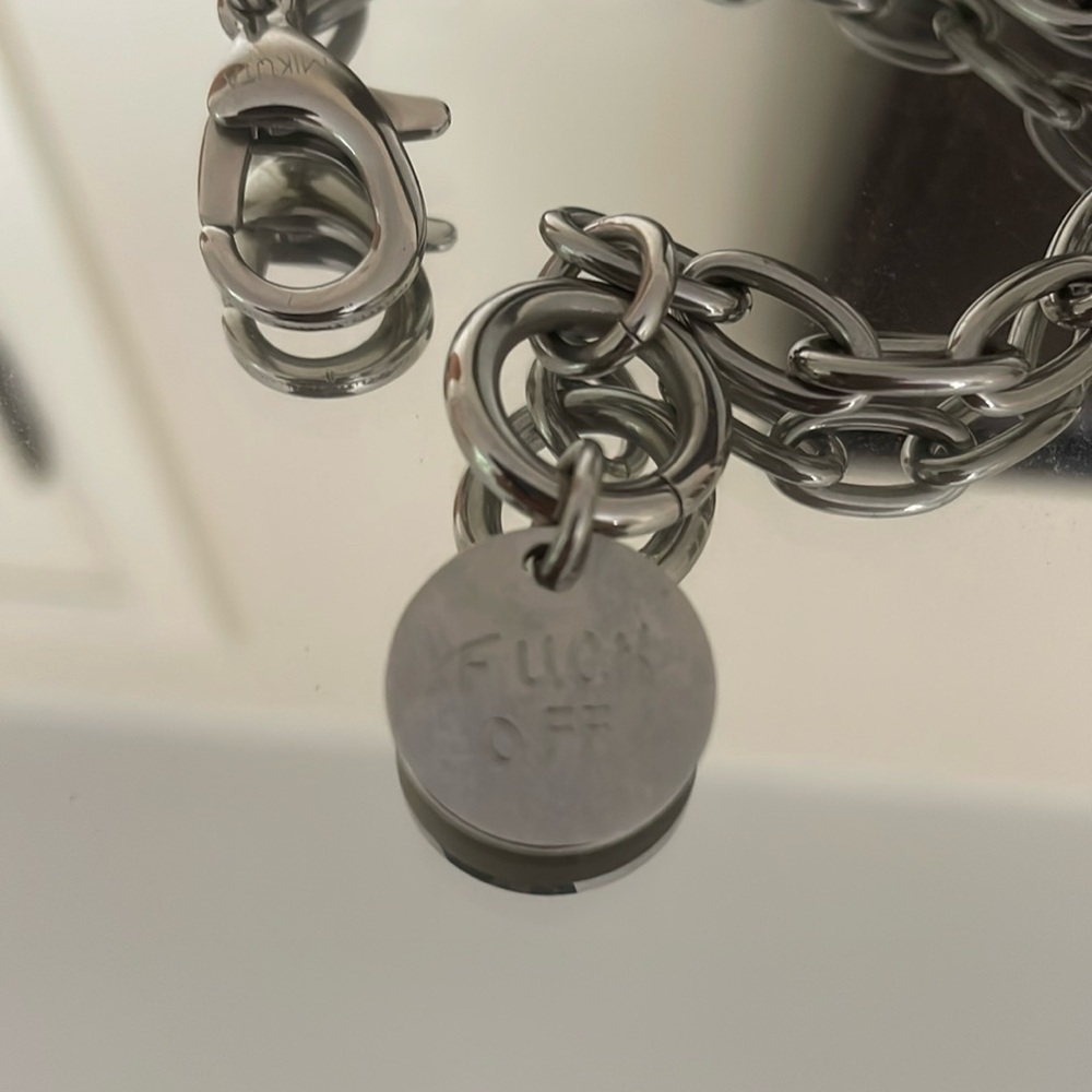 Mikuta The F* Necklace